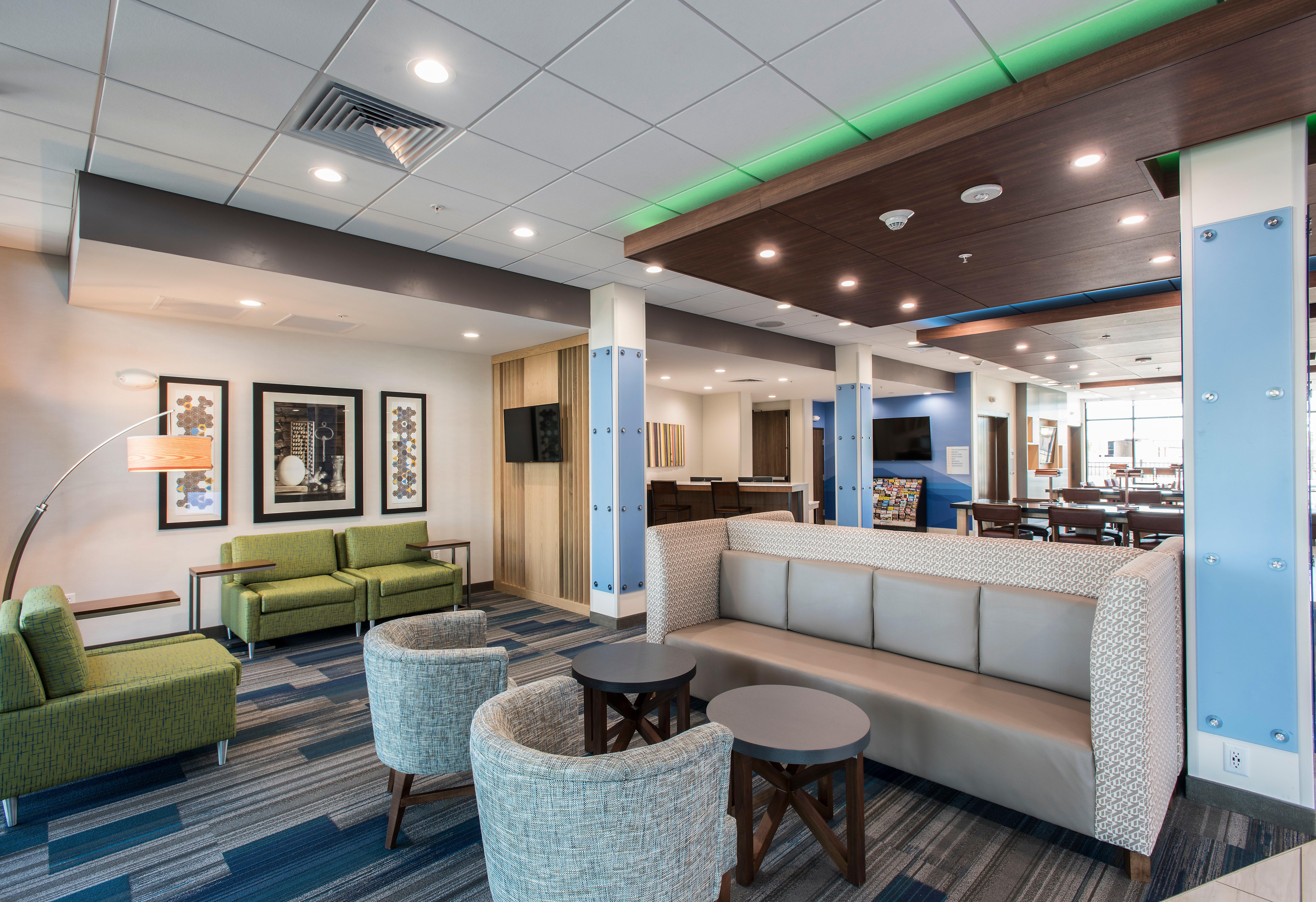 Holiday Inn Express & Suites - Phoenix North - Happy Valley By Ihg Extérieur photo