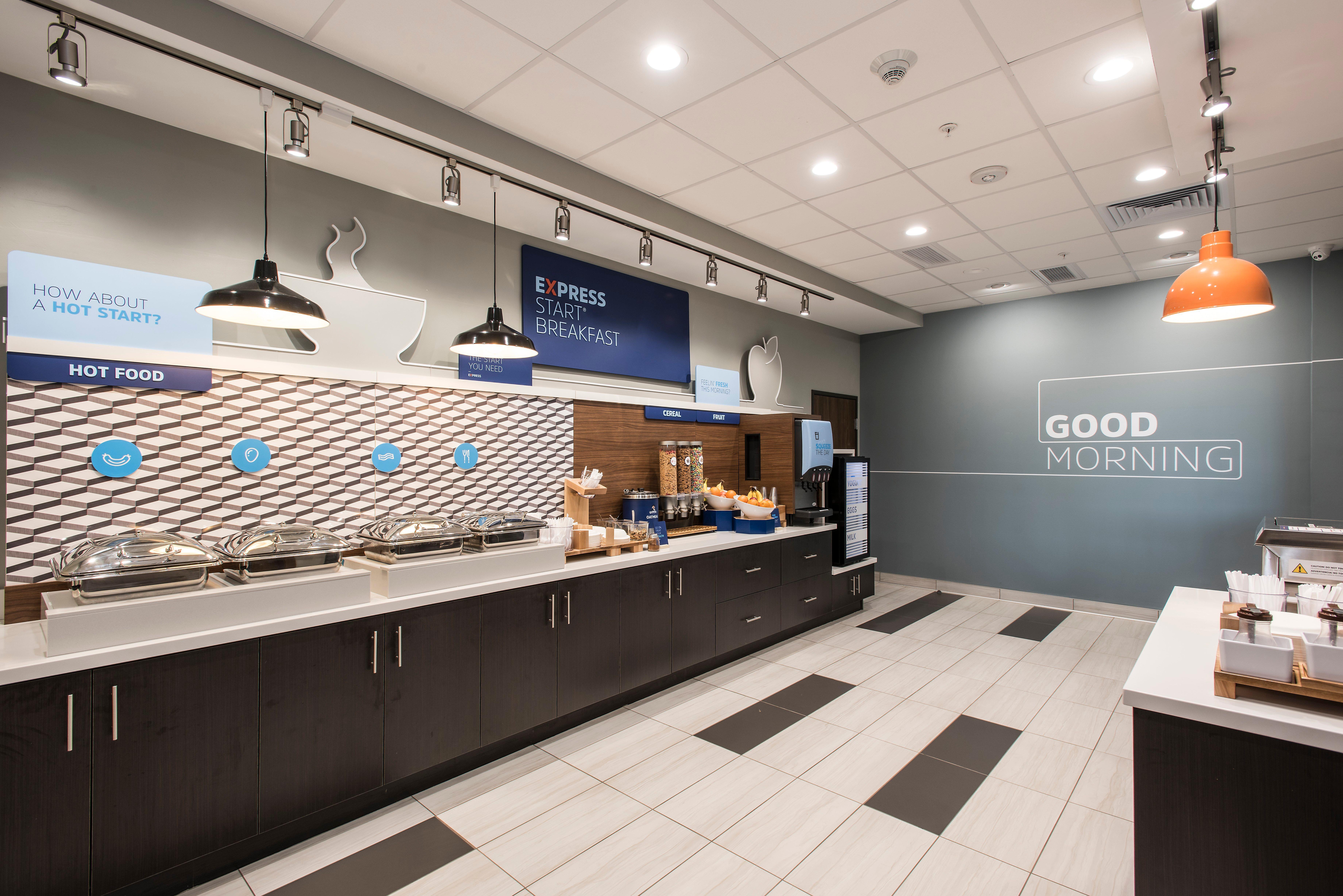 Holiday Inn Express & Suites - Phoenix North - Happy Valley By Ihg Extérieur photo