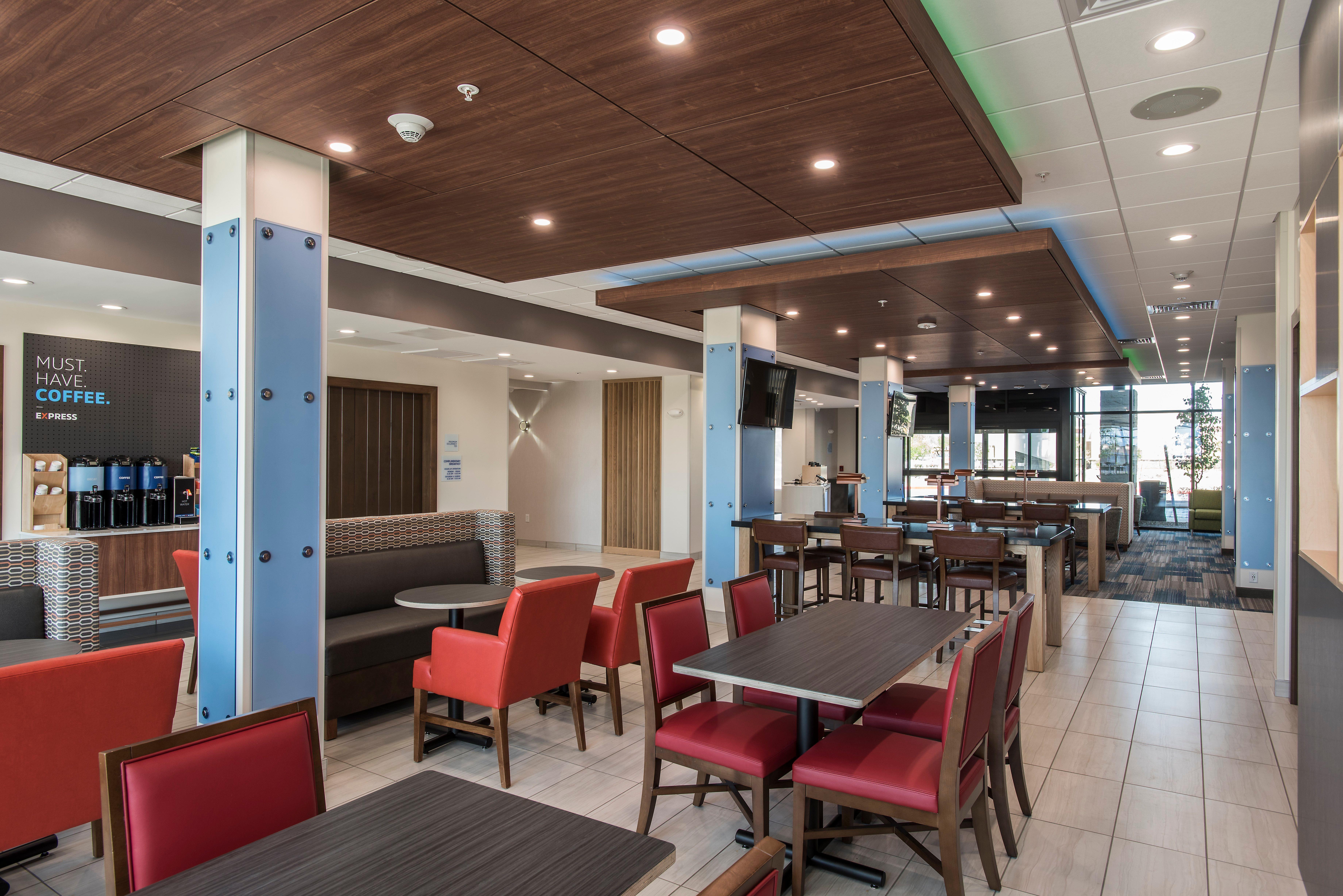 Holiday Inn Express & Suites - Phoenix North - Happy Valley By Ihg Extérieur photo